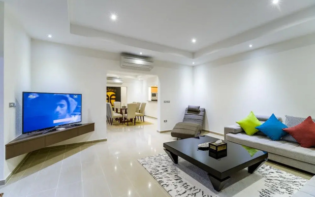 Luxury Pool Villa 608