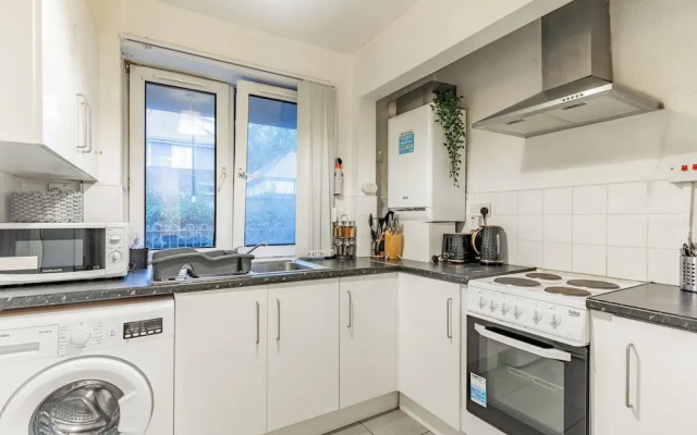 Sleeps6-freewifi-smarttv-netflix-familyfriendly