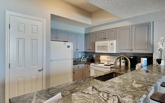 Majestic Sun by Panhandle Getaways