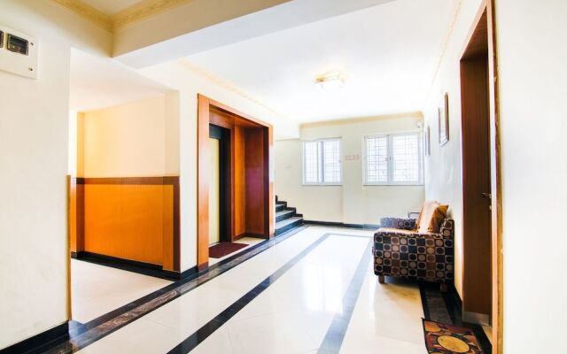 OYO Flagship 8252 Aayush Corporate Stays