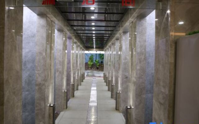 Xilinhot Jinfeng Hotel