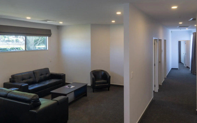 Durham Motor Inn