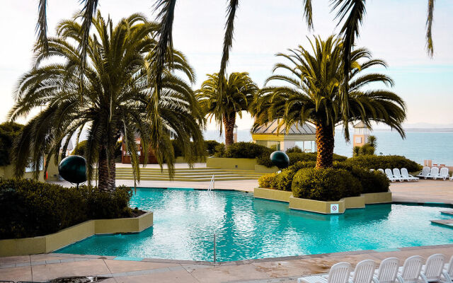 Hippocampus Resort & Club