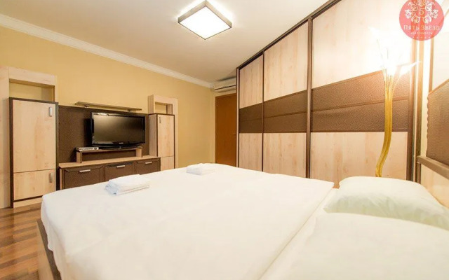 Apartments Five Stars Large Area