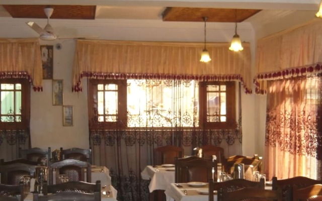 Hotel Akbar Inn
