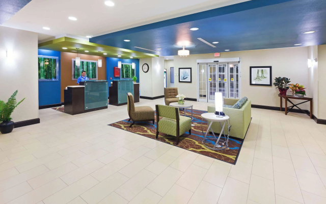 La Quinta Inn & Suites by Wyndham Floresville