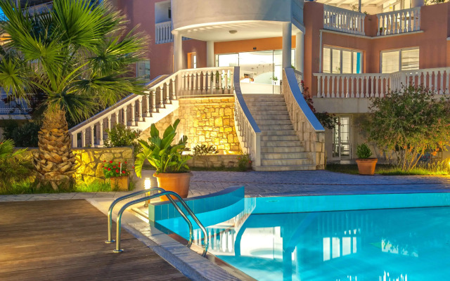 Gerakas Belvedere Hotel & Luxury Suites
