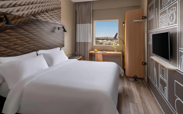 ibis Jeddah Malik Road