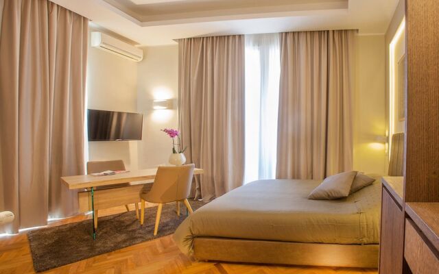 Deluxe Room Naples City Center