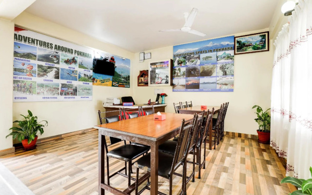 Hotel The Lake by OYO Rooms