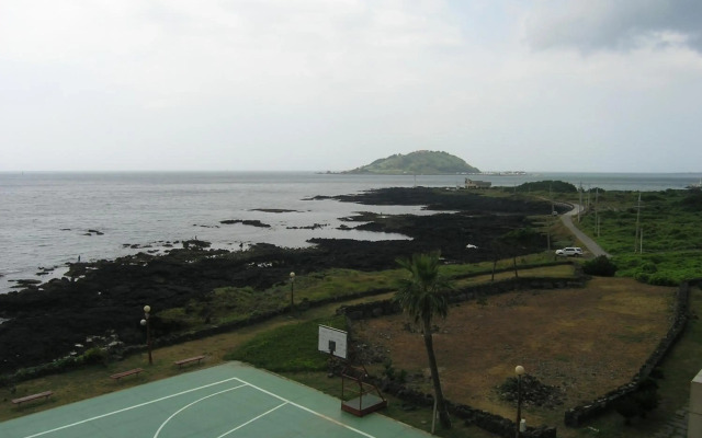 Ilsung Jeju Condo