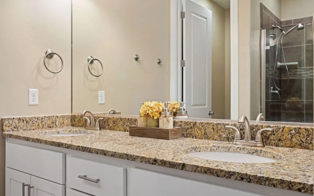 Skyline Vista By Redawning