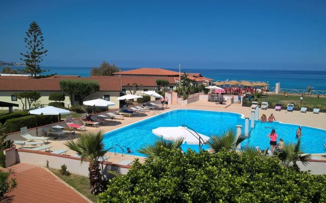 Villaggio Borgo Marino