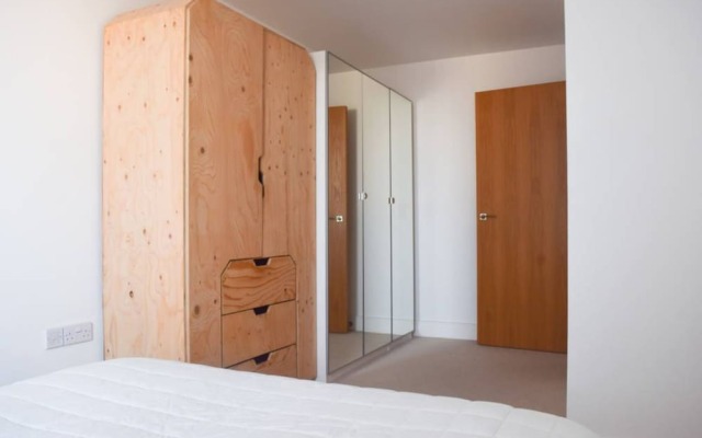 Modern 1 Bedroom Apartment in Greenwich