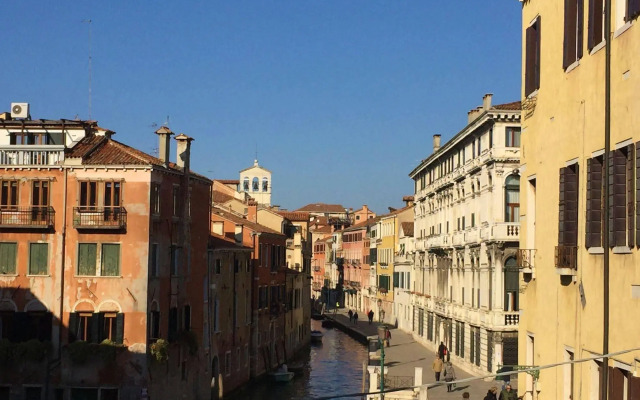 3749 Ponte Chiodo Guest House