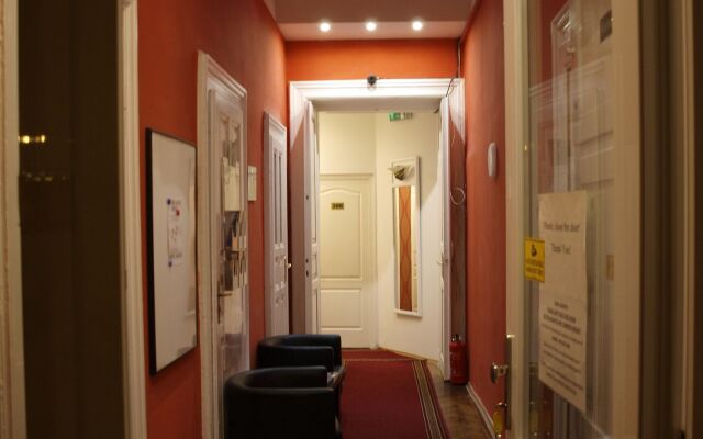 Europa Centerpoint Guesthouse