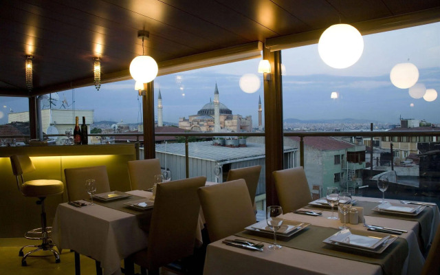 Tan Hotel - Special Class