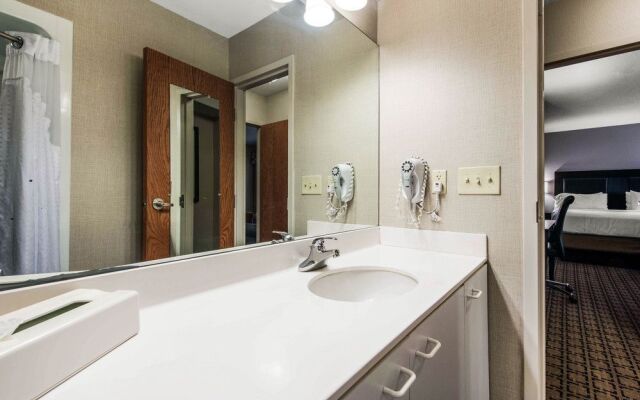 Clarion Inn Pittsburgh Cranberry