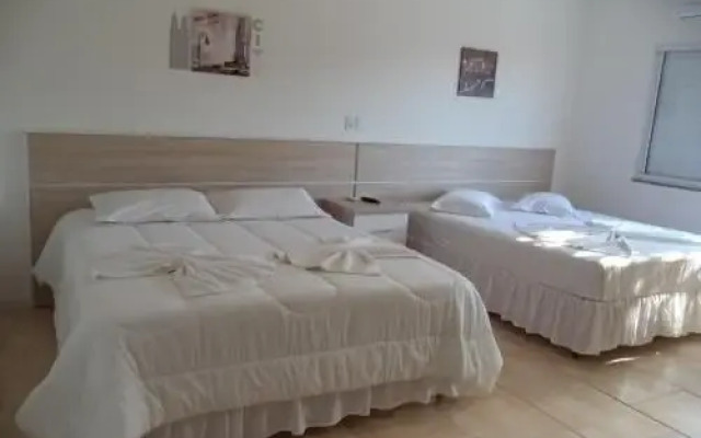 Macs Hotel