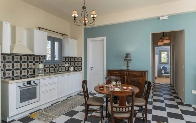Harites Home Apartments Adamas