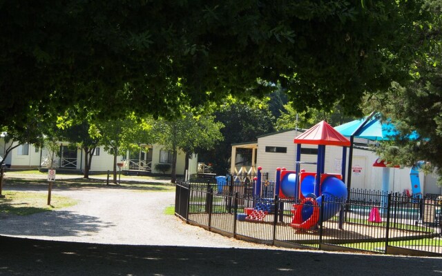 Porepunkah Pines Holiday Park