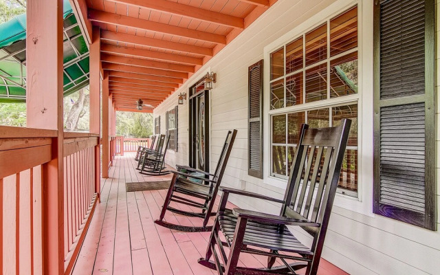 The Chassahowitzka Hotel