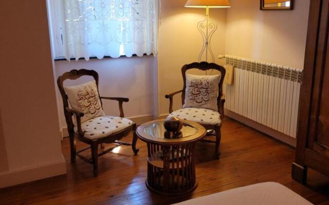 Demeure Vigneronne De Charme B&B