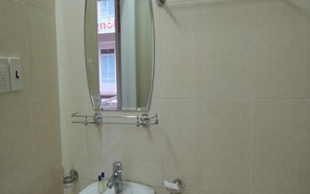 Hong Lan Hotel