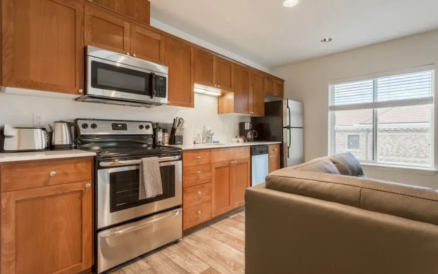 Domicile Suites at Elliott Bayview