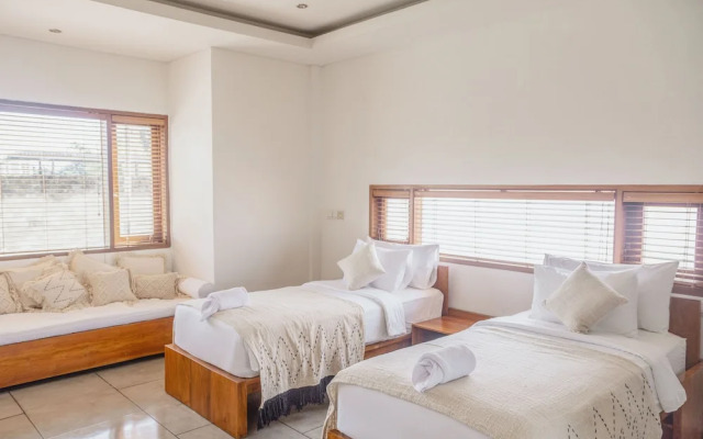 AB Villa & Apartments