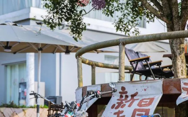 Dongmei Yueju Hostel