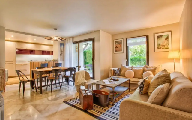 Deauville Lovely Flat With Private Garden