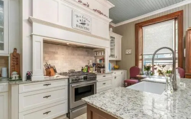 The Lakehurst Estate