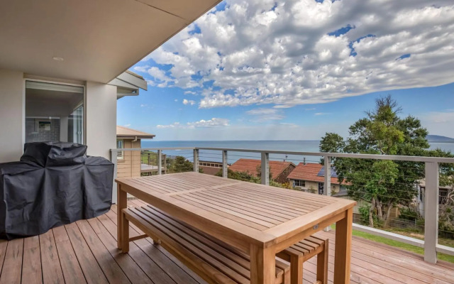 KITESURFER Gerroa 4pm checkout on Sundays