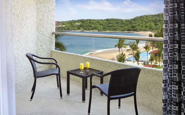 Dreams Huatulco Resort & Spa - All Inclusive