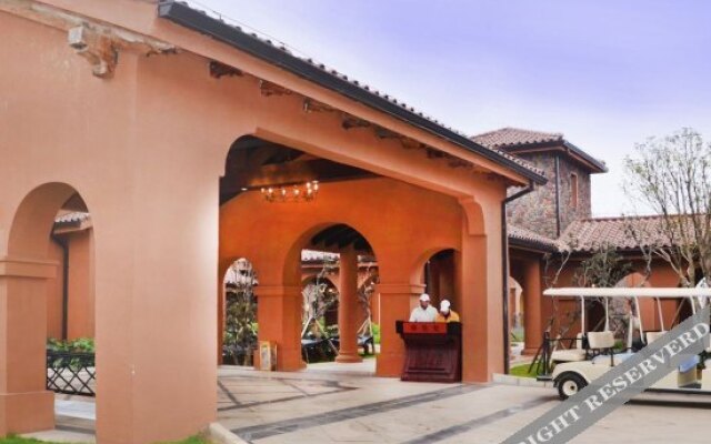 Qunyinghui Holiday Hotel