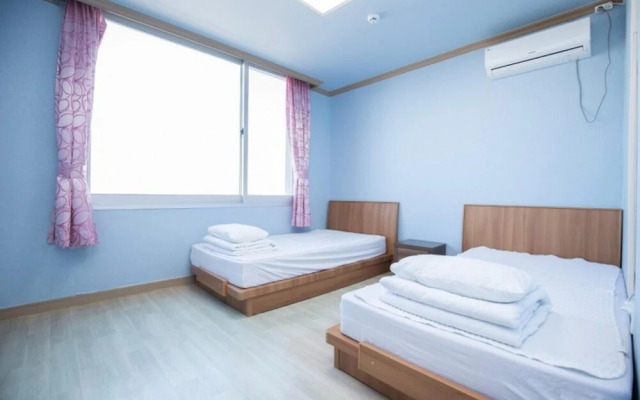 Yangyang Cheheommaeul Pension