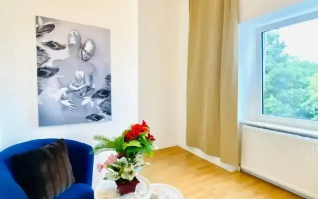 Spacious 4 BR Apt Perfect for Groups