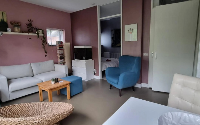 Lovely 1 bedroom with garden bnb