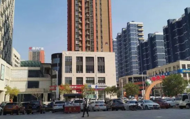 Panjin Lianlian Apartment