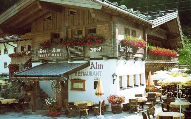 Dorf Alm