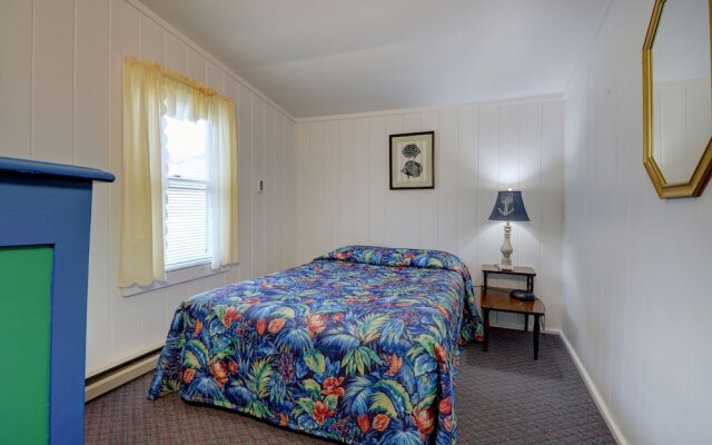 Carriage House Motel Cottages & Suites