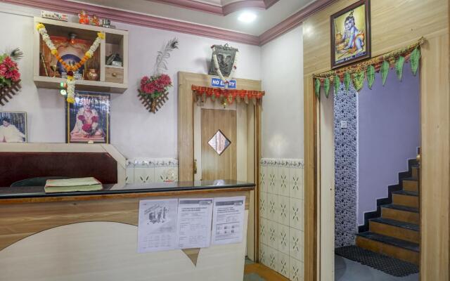 SPOT ON 79168 Akshay Lodge