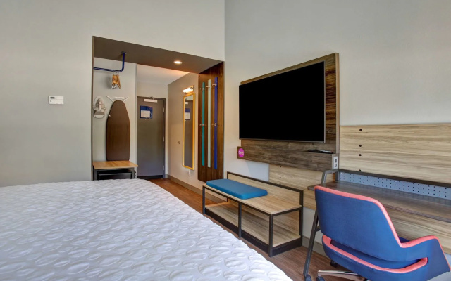 Tru by Hilton Grand Prairie