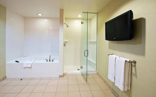 Courtyard by Marriott Ottawa East