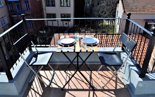 Rooftop Balat Rooms and Apartments Vodina