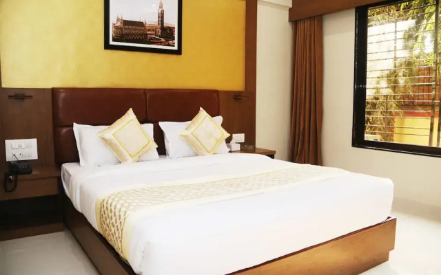 Hotel Crystal Luxury INN