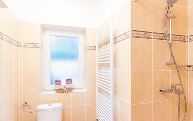 Scenic Holiday Home in Veprinac With Private Swimming Pool