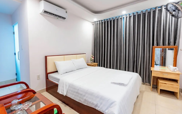 Light Hotel