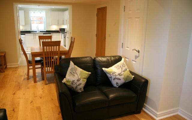 Highlands Apartment 5